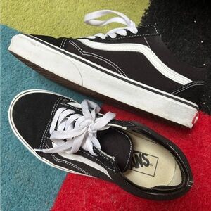 Black old skool vans